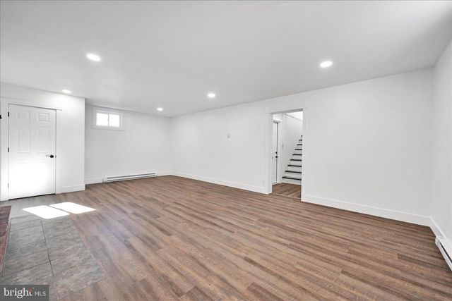 4 TRUCE RD, New Providence, PA 17560