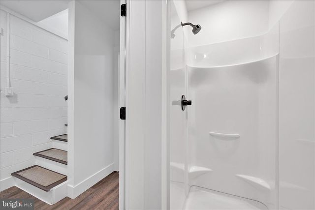 4 TRUCE RD, New Providence, PA 17560