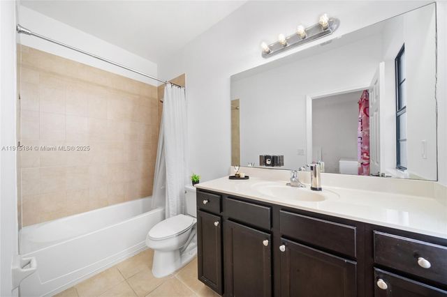 15053 SW 115th Ter ., Miami, FL 33196