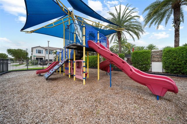 15053 SW 115th Ter ., Miami, FL 33196