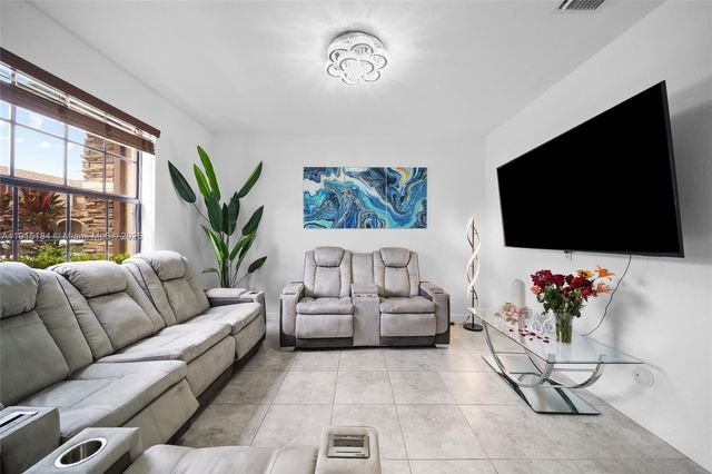 15053 SW 115th Ter ., Miami, FL 33196