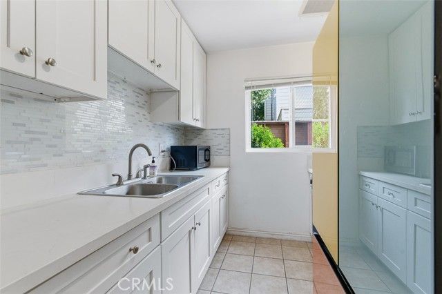 902 S MARENGO Avenue, Pasadena, CA 91106