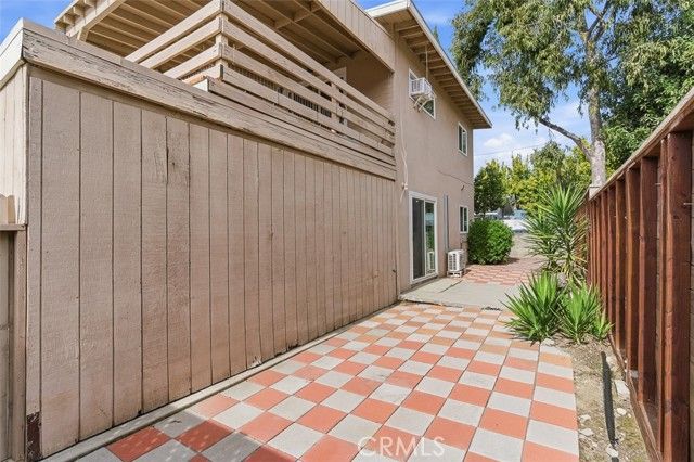 902 S MARENGO Avenue, Pasadena, CA 91106