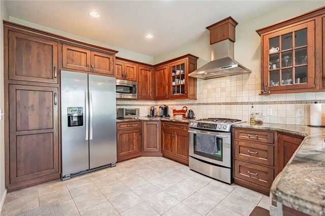 1885 Hemming Way, South Whitehall Twp, PA 18069