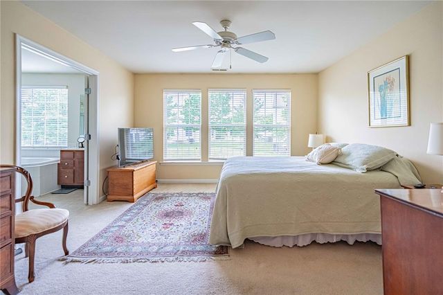 1885 Hemming Way, South Whitehall Twp, PA 18069