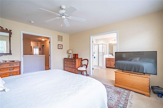 1885 Hemming Way, South Whitehall Twp, PA 18069