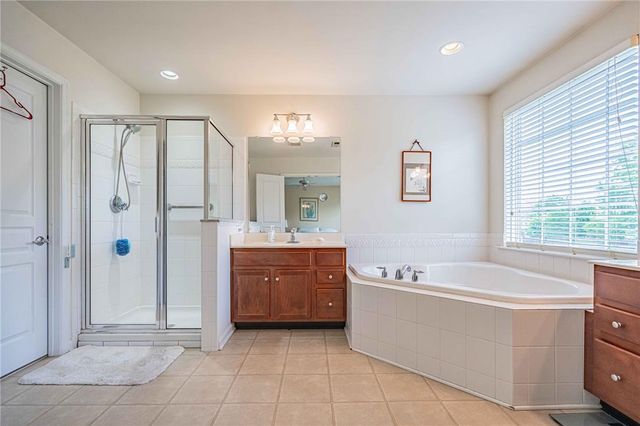 1885 Hemming Way, South Whitehall Twp, PA 18069