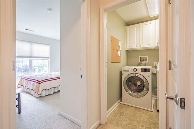 1885 Hemming Way, South Whitehall Twp, PA 18069