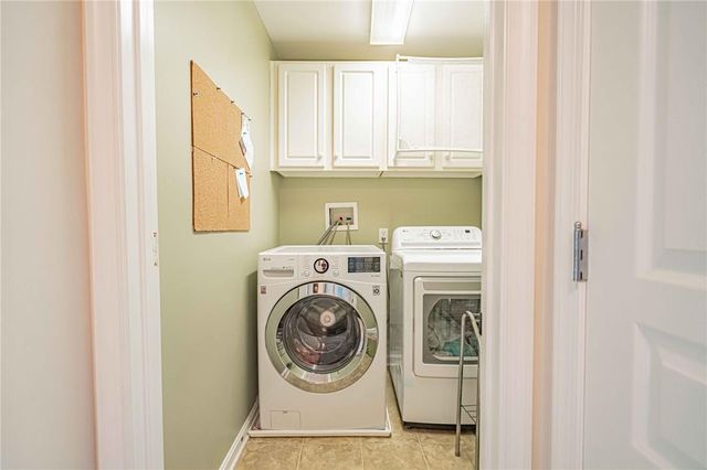 1885 Hemming Way, South Whitehall Twp, PA 18069