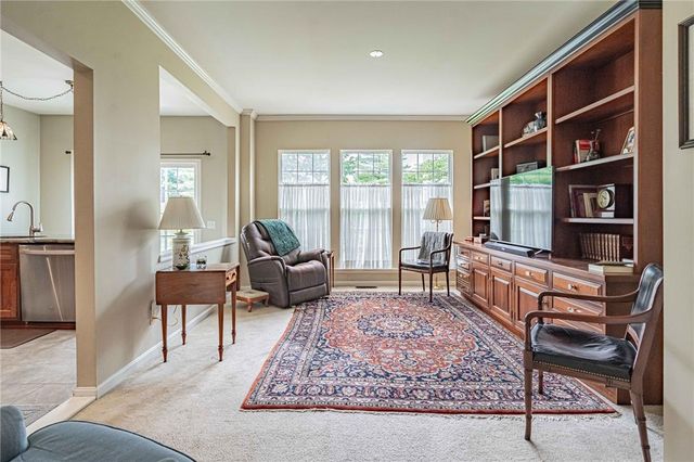 1885 Hemming Way, South Whitehall Twp, PA 18069