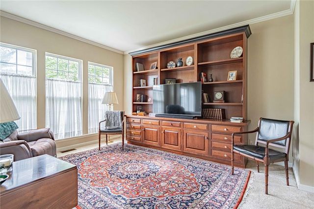 1885 Hemming Way, South Whitehall Twp, PA 18069