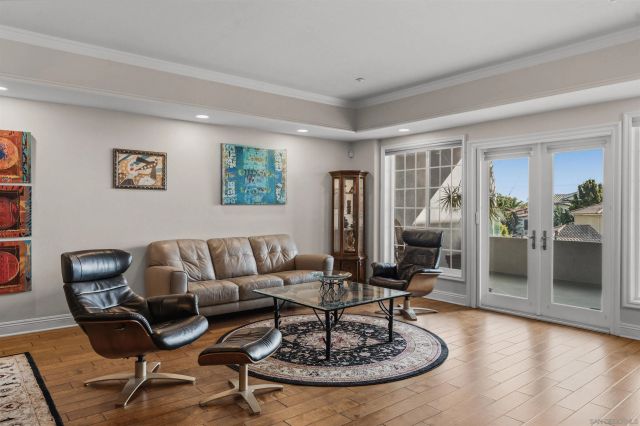 1128 Las Flores, Carlsbad, CA 92008