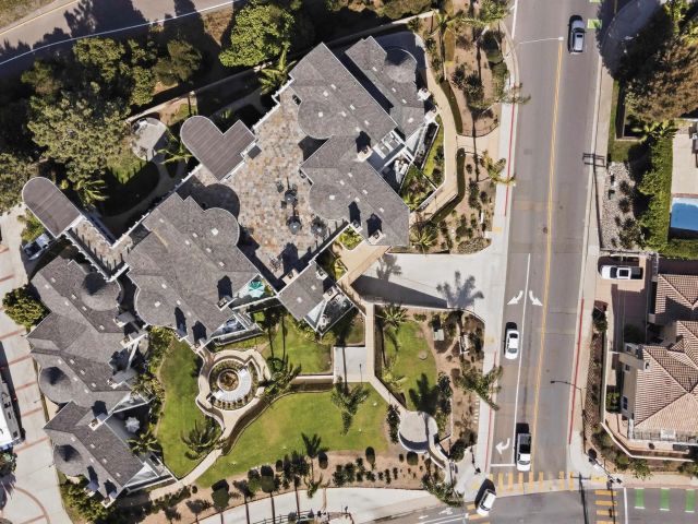 1128 Las Flores, Carlsbad, CA 92008