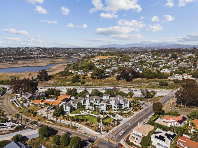 1128 Las Flores, Carlsbad, CA 92008