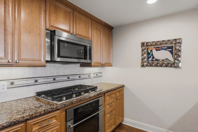 1128 Las Flores, Carlsbad, CA 92008