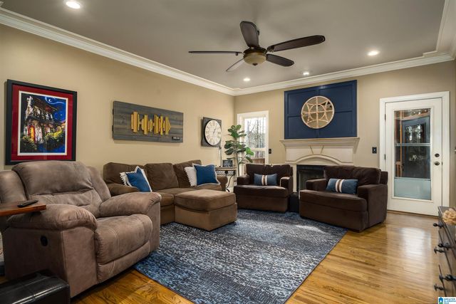 562 WOODBRIDGE TRACE, Chelsea, AL 35043