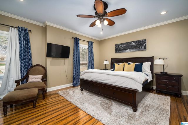 562 WOODBRIDGE TRACE, Chelsea, AL 35043