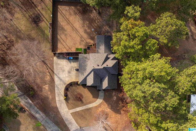 562 WOODBRIDGE TRACE, Chelsea, AL 35043