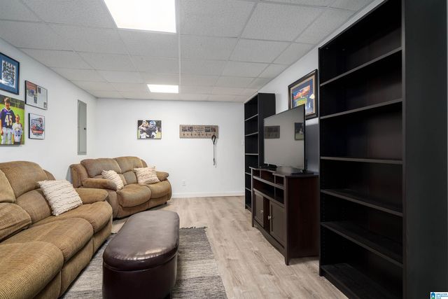 562 WOODBRIDGE TRACE, Chelsea, AL 35043