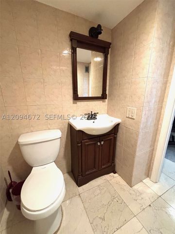 1817 S Ocean Dr 426, Hallandale Beach, FL 33009