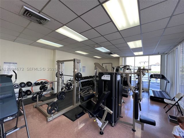 1817 S Ocean Dr 426, Hallandale Beach, FL 33009