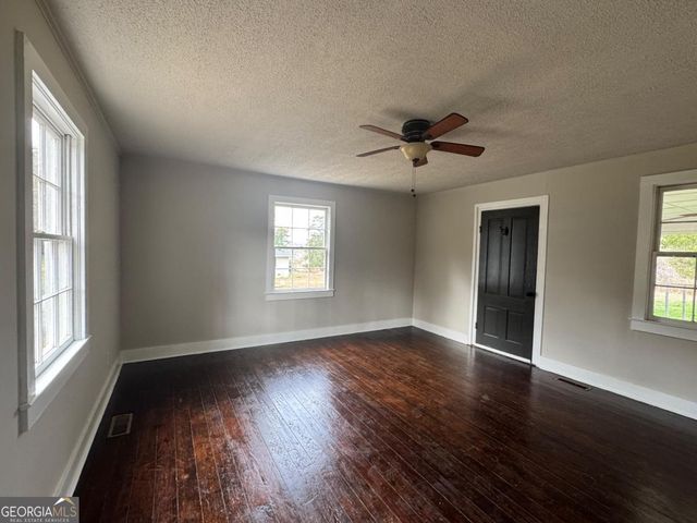 734 Bowersville Road, Carnesville, GA 30521