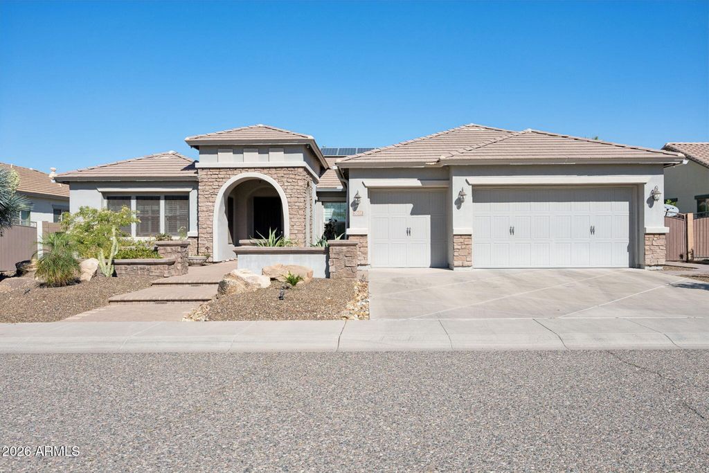 Image 3 of property listing at 5508 W PARSONS Road, Phoenix, AZ 85083