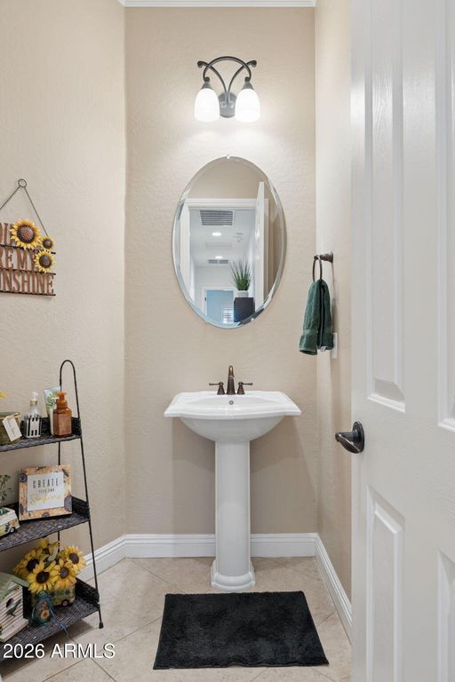 Image 31 of property listing at 5508 W PARSONS Road, Phoenix, AZ 85083