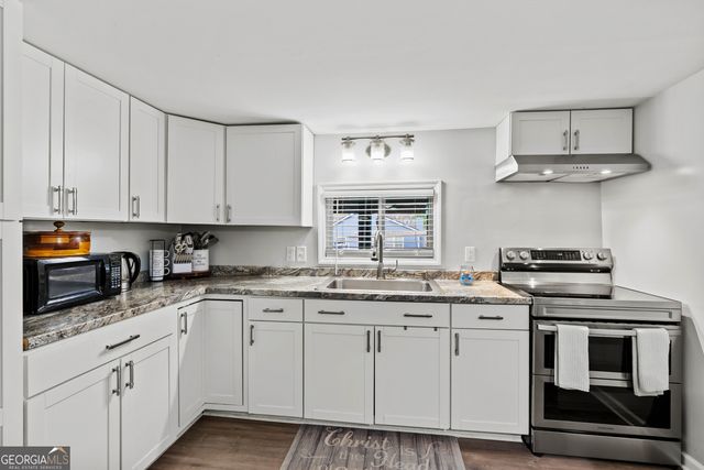 5432 Crystal Lake Drive, Gainesville, GA 30506