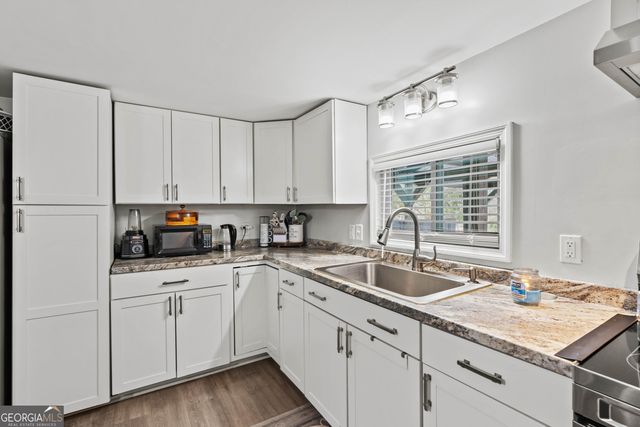 5432 Crystal Lake Drive, Gainesville, GA 30506