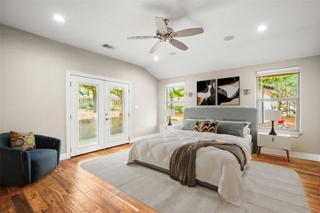 10204 Oak Grove CIR, Austin, TX 78736