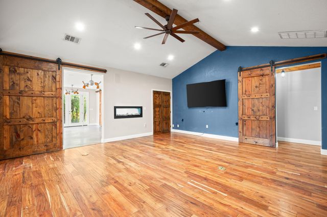 10204 Oak Grove CIR, Austin, TX 78736