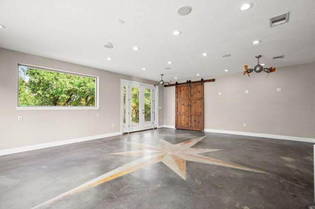 10204 Oak Grove CIR, Austin, TX 78736