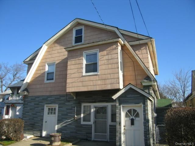 274 Lawrence Avenue, Lawrence, NY 11559