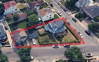 274 Lawrence Avenue, Lawrence, NY 11559