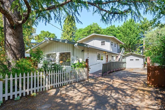 285 Neva St, Sebastopol, CA 95472