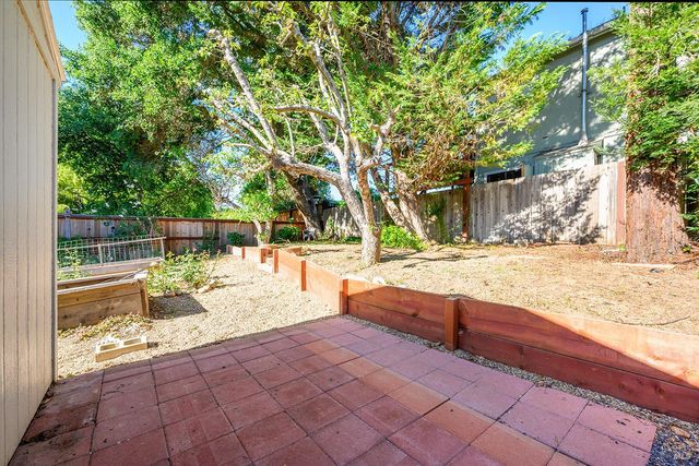 285 Neva St, Sebastopol, CA 95472