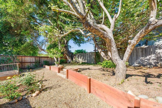285 Neva St, Sebastopol, CA 95472