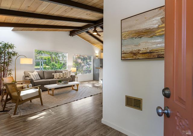 285 Neva St, Sebastopol, CA 95472