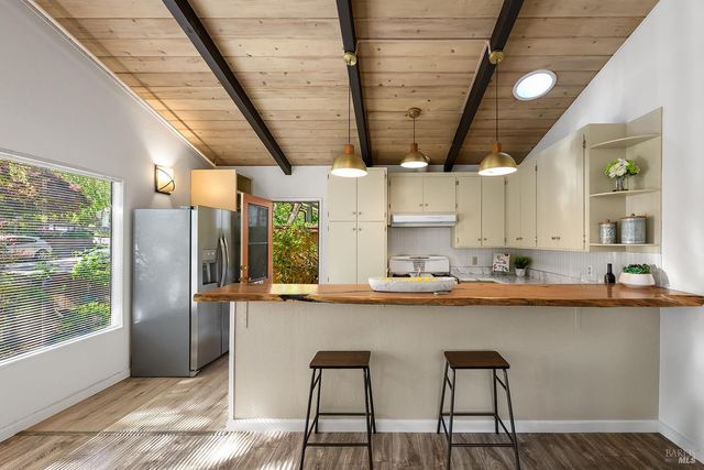 285 Neva St, Sebastopol, CA 95472