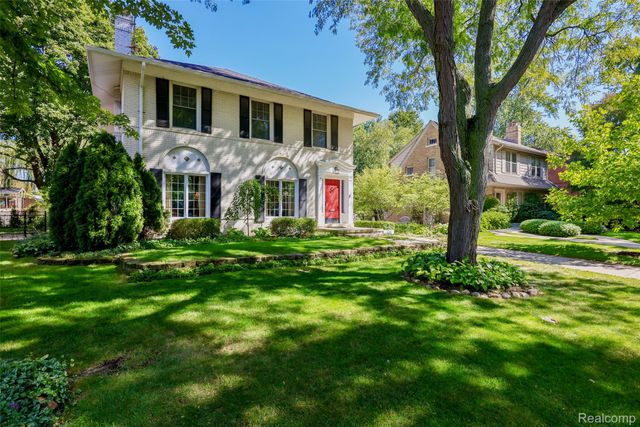 1258 Bedford Road, Grosse Pointe Park, MI 48230