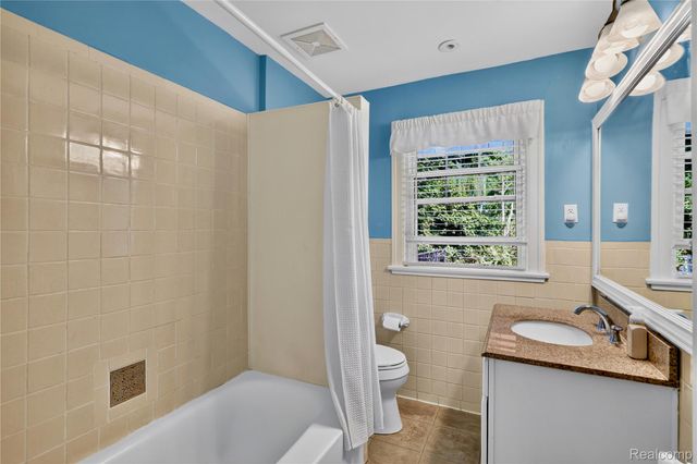 1258 Bedford Road, Grosse Pointe Park, MI 48230