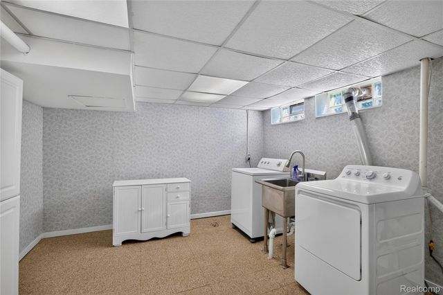 1258 Bedford Road, Grosse Pointe Park, MI 48230