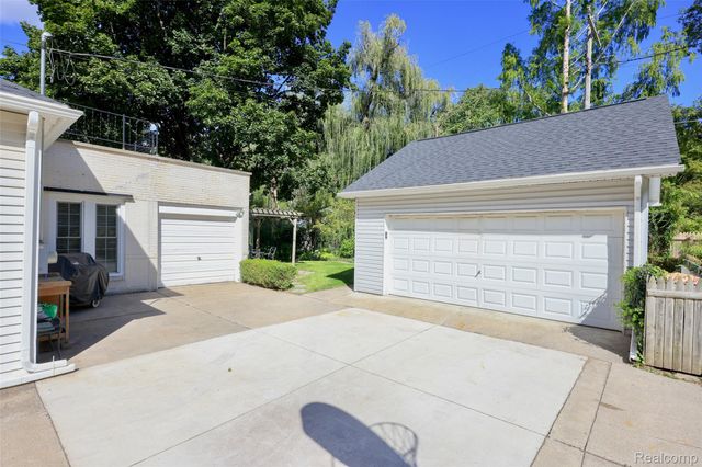 1258 Bedford Road, Grosse Pointe Park, MI 48230