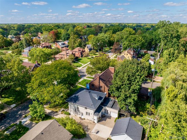 1258 Bedford Road, Grosse Pointe Park, MI 48230