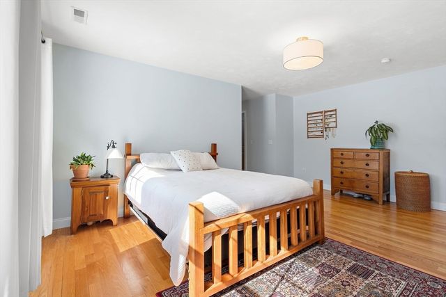 6 Beacon Court, Acton, MA 01720