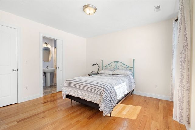 6 Beacon Court, Acton, MA 01720