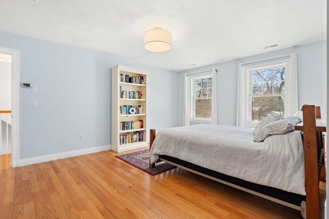 6 Beacon Court, Acton, MA 01720