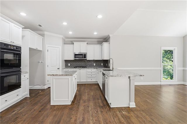 106 Lumpkin Way, Canton, GA 30115