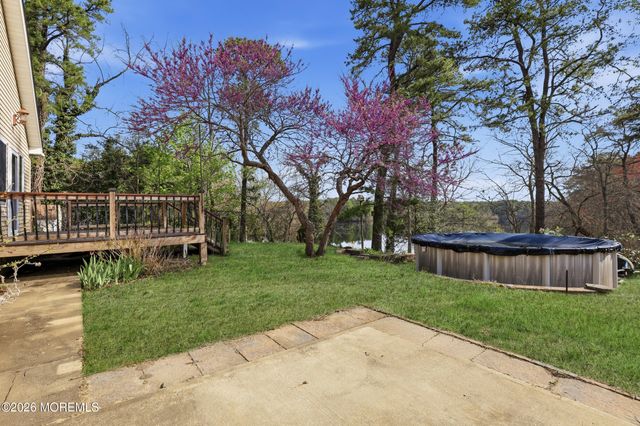 1425 Amsterdam Avenue, Toms River, NJ 08757